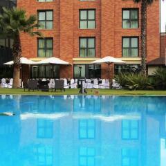 Отель Mercure Rome Leonardo da Vinci Airport бассейн фото 3