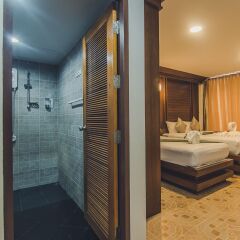 Отель Lanta Nice Beach House Ланта бассейн