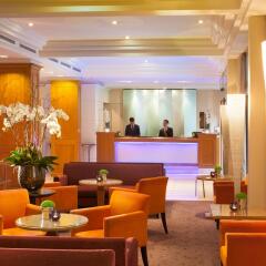Отель Hôtel Garden Elysées гостиничный бар