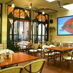 Hotel Swing City гостиничный бар