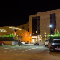 Hotel Ibb Recoletos Coco Salamanca парковка