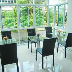 Отель Riski Residence Bangkok-Noi гостиничный бар