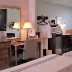 Отель Coast Inn and Spa Fort Bragg интерьер отеля