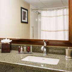 Отель Crystal City Marriott at Reagan National Airport США, Арлингтон - отзывы, цены и фото номеров - забронировать отель Crystal City Marriott at Reagan National Airport онлайн ванная