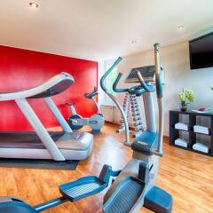 Leonardo Hotel Hamburg City Nord фитнесс-зал