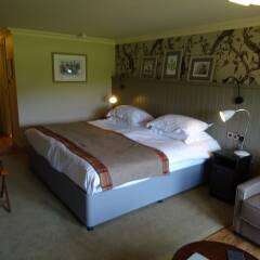 Отель The Groes Inn сейф в номере