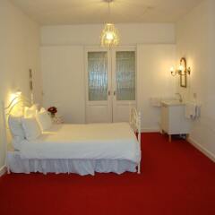 Отель Bed And Breakfast Amsterdam комната для гостей фото 2
