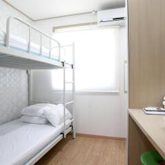 Отель K-POP GUESTHOUSE Seoul Station комната для гостей фото 4