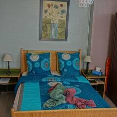 Отель Chambre d'hôte La Maison du petit canard комната для гостей