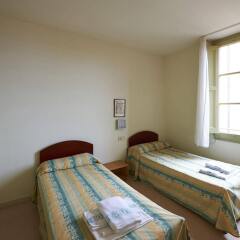 Отель Apartamentos Montserrat Abat Marcet детские мероприятия