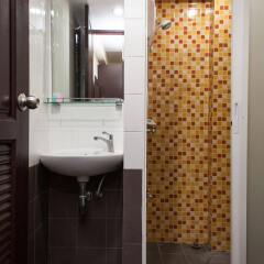 Апартаменты Alisha Serviced Apartment ванная фото 2