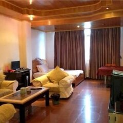 Qingyuan Yingdeqiaofeng Hotel комната для гостей фото 4