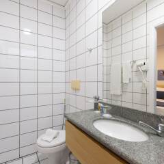 Отель Bourbon Vitoria Hotel (Residence) Бразилия, Витория - отзывы, цены и фото номеров - забронировать отель Bourbon Vitoria Hotel (Residence) онлайн ванная фото 2