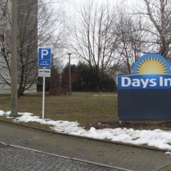 Отель Days Inn Dresden Германия, Дрезден - 2 отзыва об отеле, цены и фото номеров - забронировать отель Days Inn Dresden онлайн парковка
