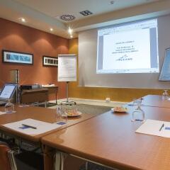 Отель Novotel Barcelona Cornella