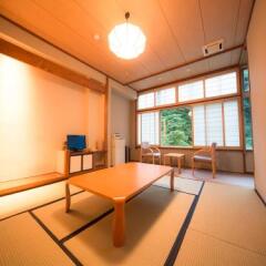 Отель Aizu Higashiyama Onsen Tsuki no Akari Айдзувакамацу комната для гостей фото 2