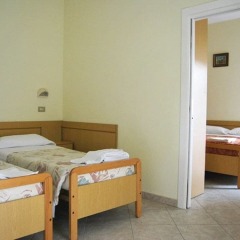 Hotel Milena Римини сейф в номере