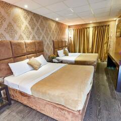 West Hotel комната для гостей