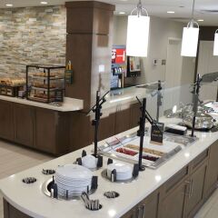 Отель Homewood Suites Columbus-Worthington Колумбус питание