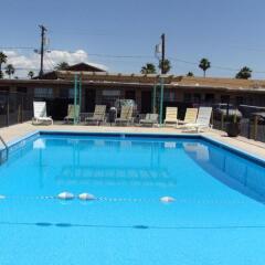 Отель Desert Hills Motel США, Лас-Вегас - отзывы, цены и фото номеров - забронировать отель Desert Hills Motel онлайн бассейн
