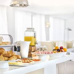 Отель Laguna Resort - Vilamoura Португалия, Виламура - отзывы, цены и фото номеров - забронировать отель Laguna Resort - Vilamoura онлайн питание фото 2