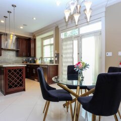 Отель Grand 4 BR Vacation House near Vancouver Downtown Канада, Ванкувер - отзывы, цены и фото номеров - забронировать отель Grand 4 BR Vacation House near Vancouver Downtown онлайн
