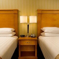 Отель Drury Inn & Suites St. Louis Brentwood комната для гостей