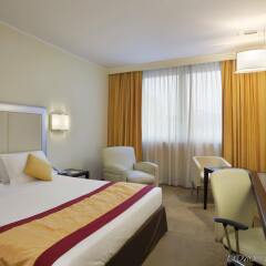 Отель Crowne Plaza Padova Италия, Падуя - отзывы, цены и фото номеров - забронировать отель Crowne Plaza Padova онлайн комната для гостей фото 2