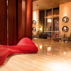 Отель Andaz Capital Gate Abu Dhabi – a concept by Hyatt фитнесс-зал