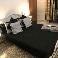 Отель Lee's House boutique bed and breakfast Мальта, Слима - отзывы, цены и фото номеров - забронировать отель Lee's House boutique bed and breakfast онлайн комната для гостей фото 5