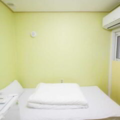 Отель JJ Guesthouse Namdaemun комната для гостей