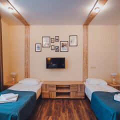 Гостиница Chalet Country Club в Москве 1 отзыв об отеле, цены и фото номеров - забронировать гостиницу Chalet Country Club онлайн Москва комната для гостей фото 2