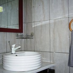 F2 Manureva Moana Apartment 1 in Faaa, French Polynesia from 290$, photos, reviews - zenhotels.com bathroom