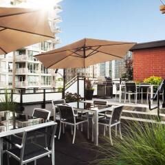 Отель LEVEL Furnished Living Yaletown Seymour Канада, Ванкувер - отзывы, цены и фото номеров - забронировать отель LEVEL Furnished Living Yaletown Seymour онлайн питание фото 2