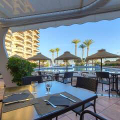 Отель Sol House Costa del Sol питание