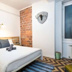 Отель Off Beat Guesthouse Испания, Сан-Себастьян - отзывы, цены и фото номеров - забронировать отель Off Beat Guesthouse онлайн комната для гостей фото 4