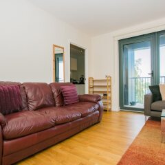 Отель Finsbury Park 2 Bedroom Flat On The Canal Великобритания, Лондон - отзывы, цены и фото номеров - забронировать отель Finsbury Park 2 Bedroom Flat On The Canal онлайн комната для гостей фото 4