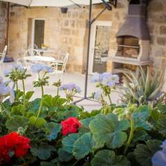 Отель Lemon Tree Bed & Breakfast фото 5