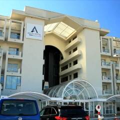 Aqua Hotel Aquamarina & Spa парковка