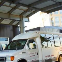 Отель Crowne Plaza Bloomington Msp Airport / Moa Блумингтон городской автобус