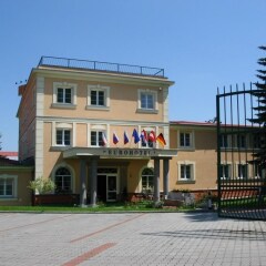 Отель Eurohotel Garni вид на фасад фото 4