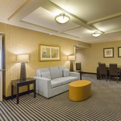Embassy Suites by Hilton Piscataway Somerset in Piscataway, United States of America from 182$, photos, reviews - zenhotels.com guestroom