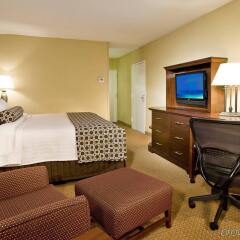 Отель Crowne Plaza Washington National Airport США, Арлингтон - отзывы, цены и фото номеров - забронировать отель Crowne Plaza Washington National Airport онлайн удобства в номере фото 2