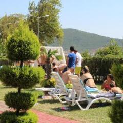 Aloria Garden Hotel фитнесс-зал фото 3