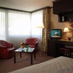 Отель Sport & Wellness Hotel San Gian St Moritz Швейцария, Санкт-Мориц - отзывы, цены и фото номеров - забронировать отель Sport & Wellness Hotel San Gian St Moritz онлайн удобства в номере фото 2