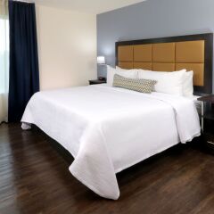 Отель Candlewood Suites Queretaro Juriquilla комната для гостей фото 4