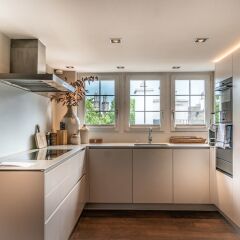 Апартаменты Airhome Limmatquai River View Apartment в номере