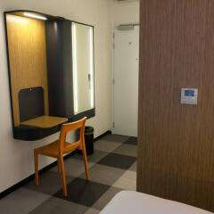 Отель easyHotel Brussels City Centre удобства в номере