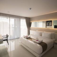 Отель Serenotel Pattaya Beach Front комната для гостей фото 3
