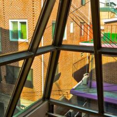 Отель Kimchee Hongdae Guesthouse балкон